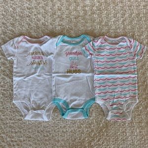 KoalaBaby bundle of 3 onesies